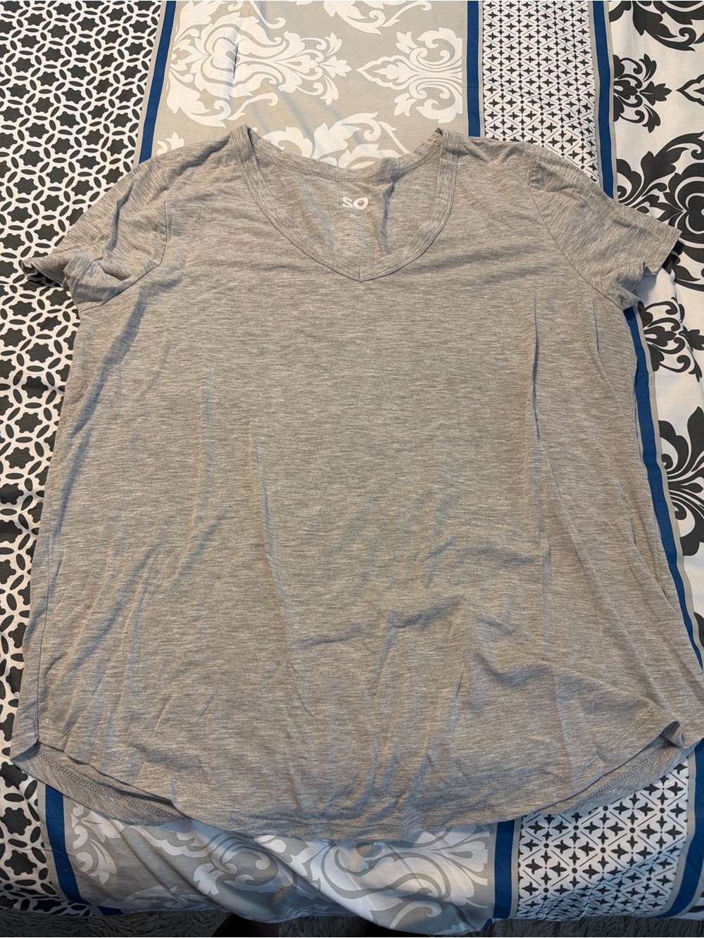 SO Light Gray V-Neck Short Sleeve Tee